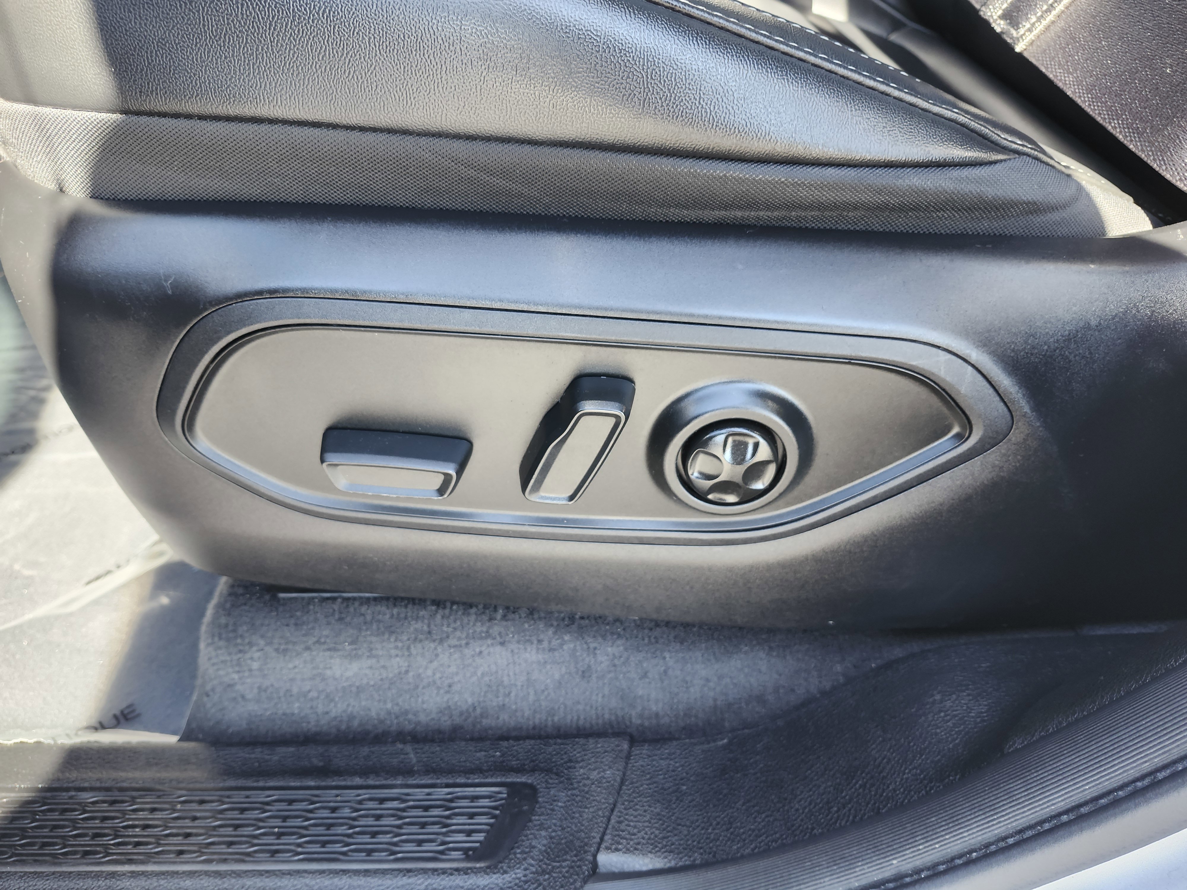 Used 2021 Jeep Grand Cherokee L Limited w/ Trailer Tow Group (B) image 26