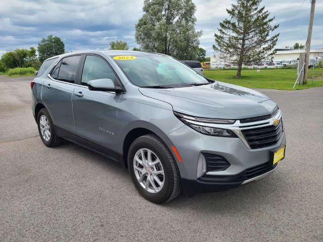 Used 2024 Chevrolet Equinox LT AWD/4WD image 4