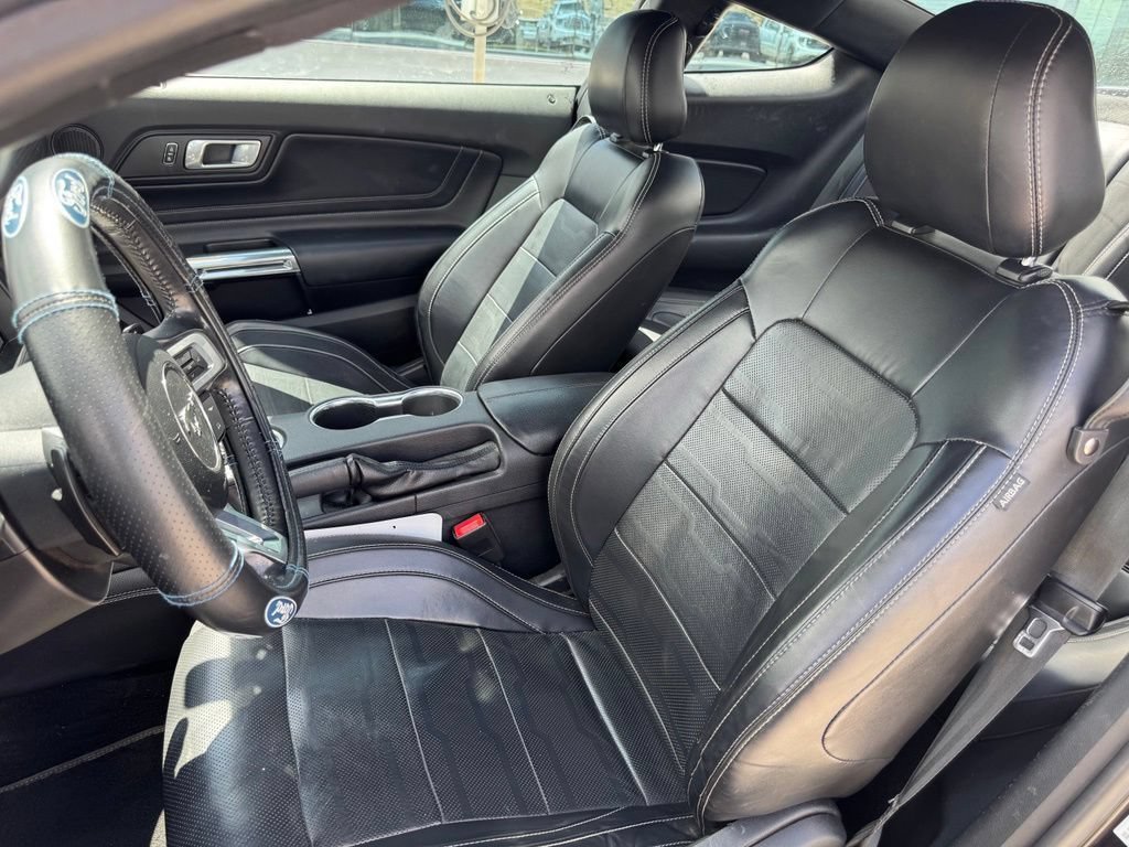 Used 2020 Ford Mustang GT Premium w/ GT Performance Package RWD image 3