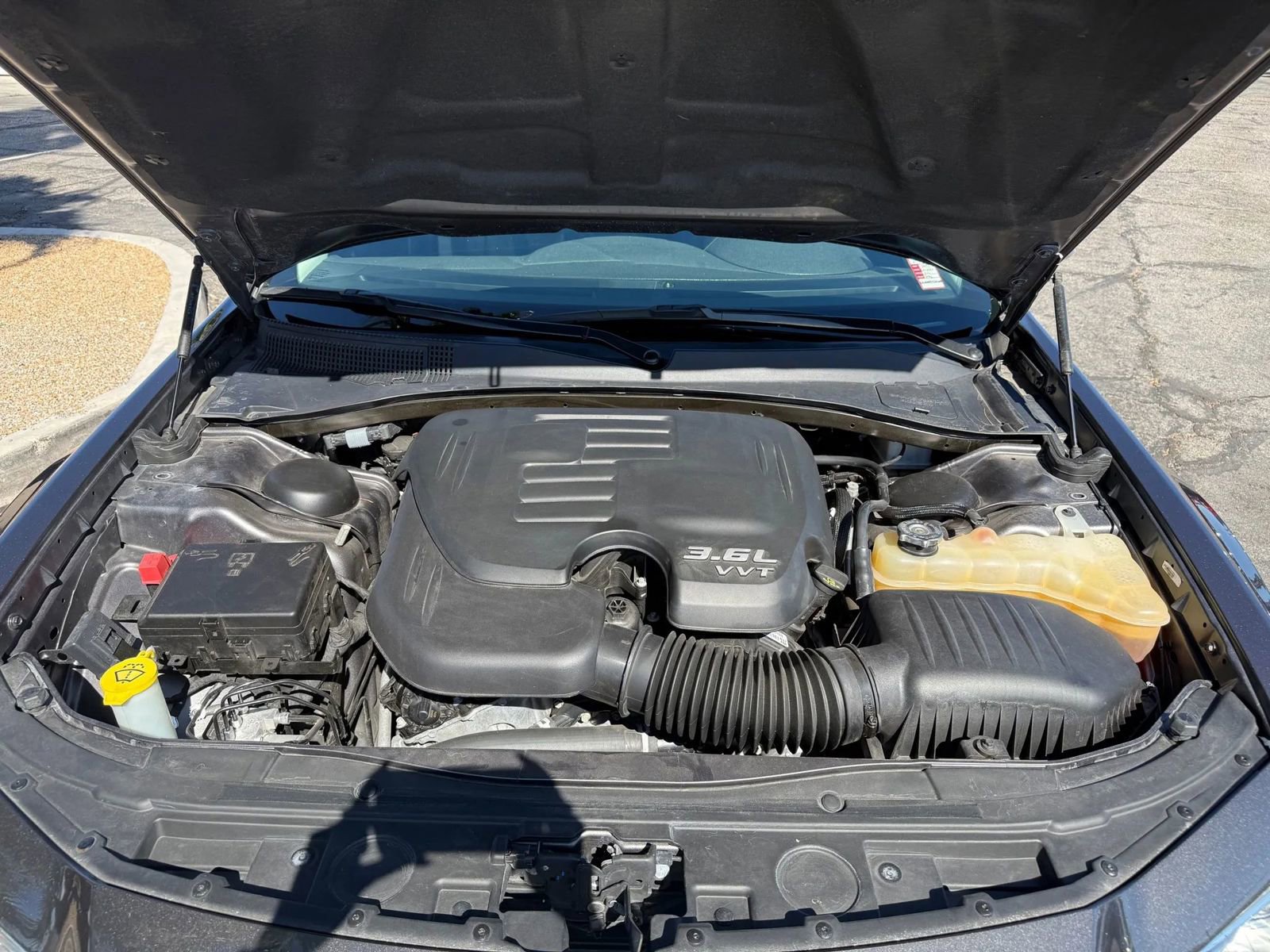 Used 2019 Chrysler 300 Limited w/ Safetytec Plus Group image 25