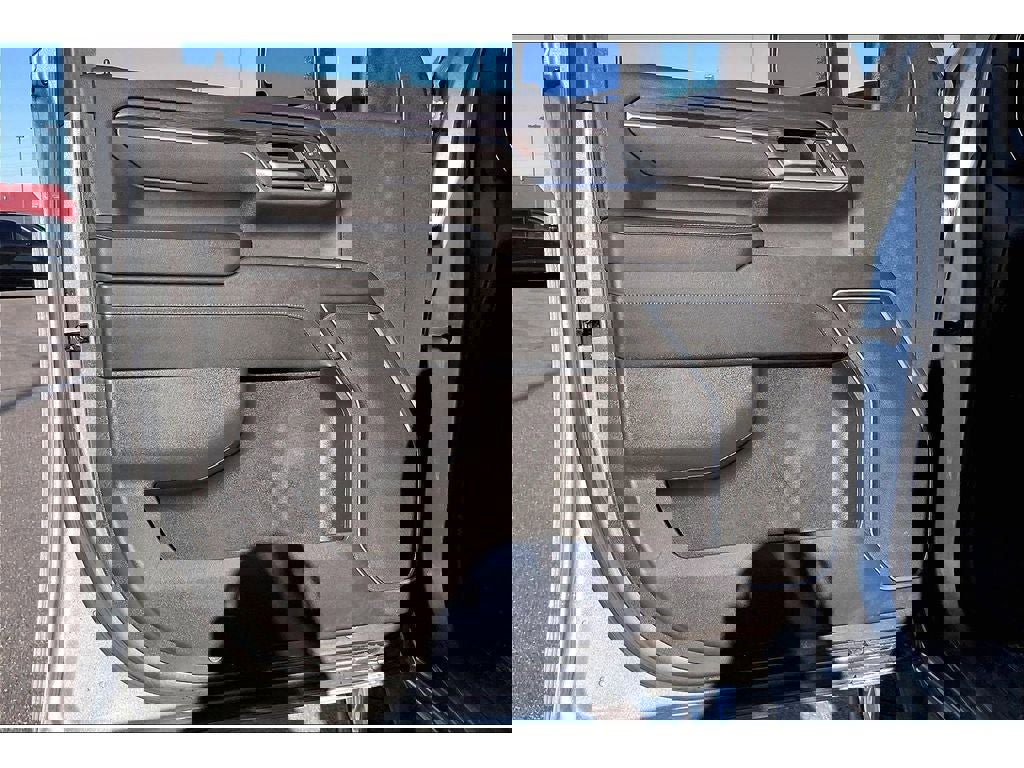 Used 2025 Chevrolet Silverado 3500 LTZ image 25