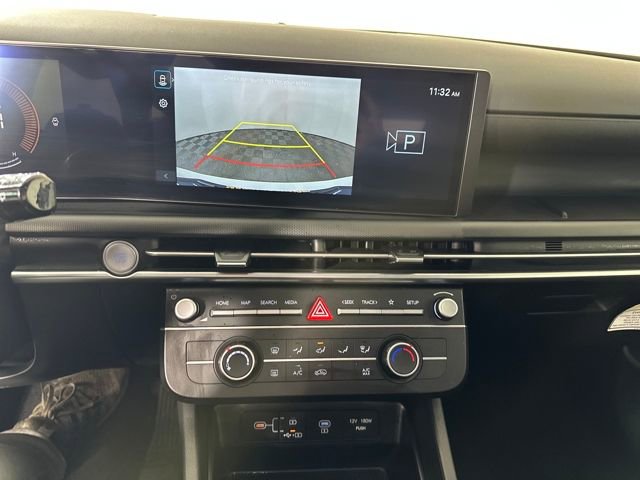 Certified 2025 Hyundai Tucson SE image 22