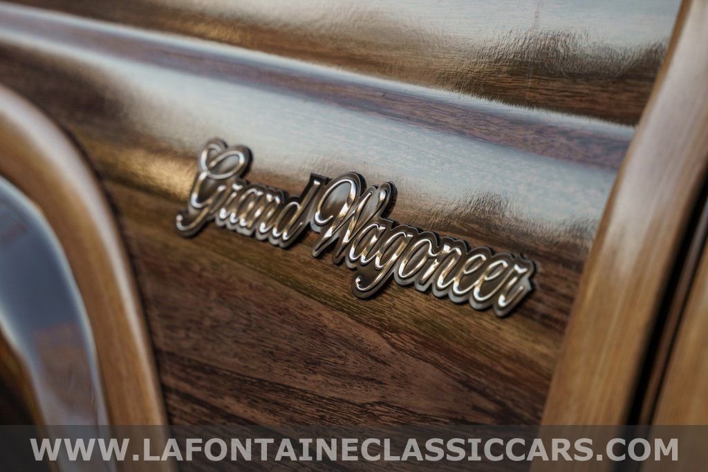 Used 1991 Jeep Grand Wagoneer image 36