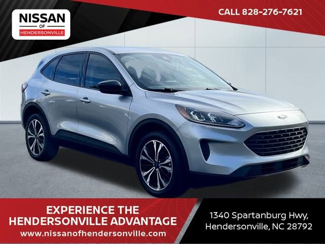 Used 2022 Ford Escape SE w/ SE Sport Appearance Package