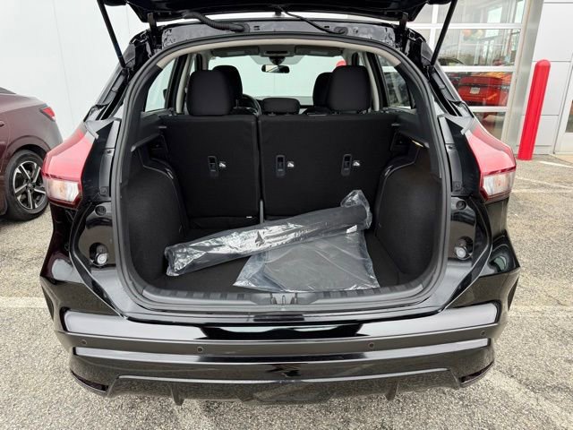 Used 2025 Nissan Kicks Play S FWD image 10