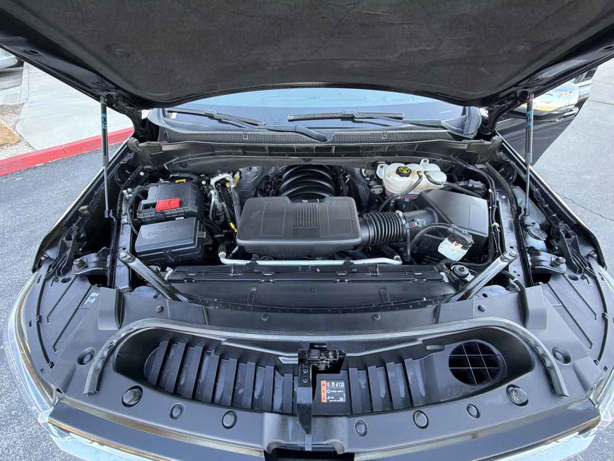 Used 2023 Chevrolet Suburban Premier RWD image 47