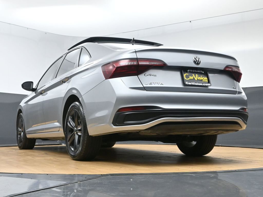 Used 2023 Volkswagen Jetta SE w/ Panoramic Sunroof Package image 50