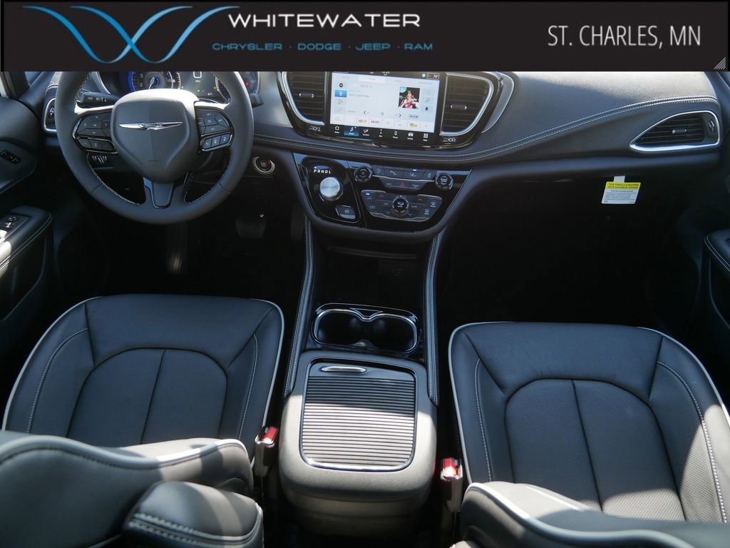 New 2026 Chrysler Pacifica Limited w/ S Appearance Package image 8