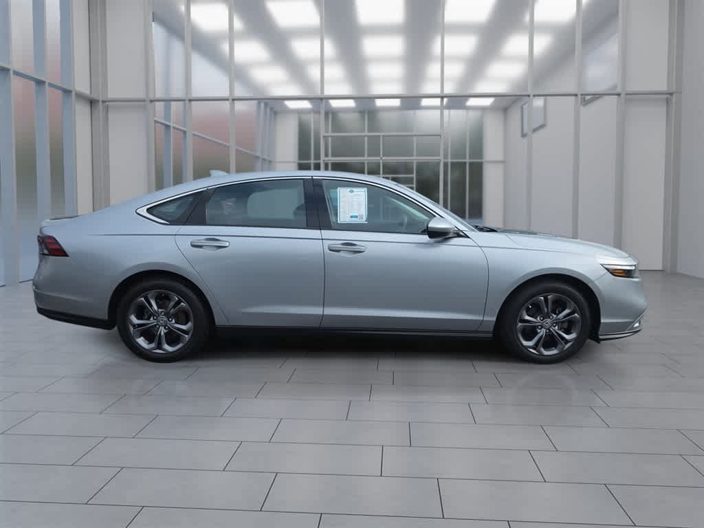 Certified 2023 Honda Accord EX image 2