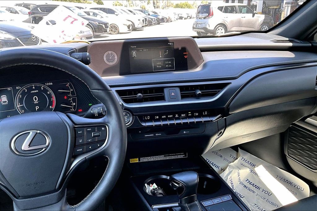 Used 2022 Lexus UX 200 w/ Accessory Package (Z2) image 8