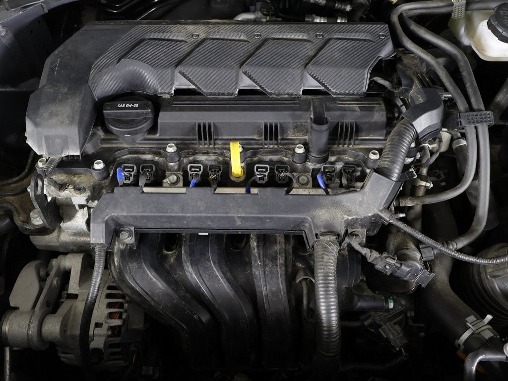 Certified 2024 Hyundai Venue SEL FWD image 17