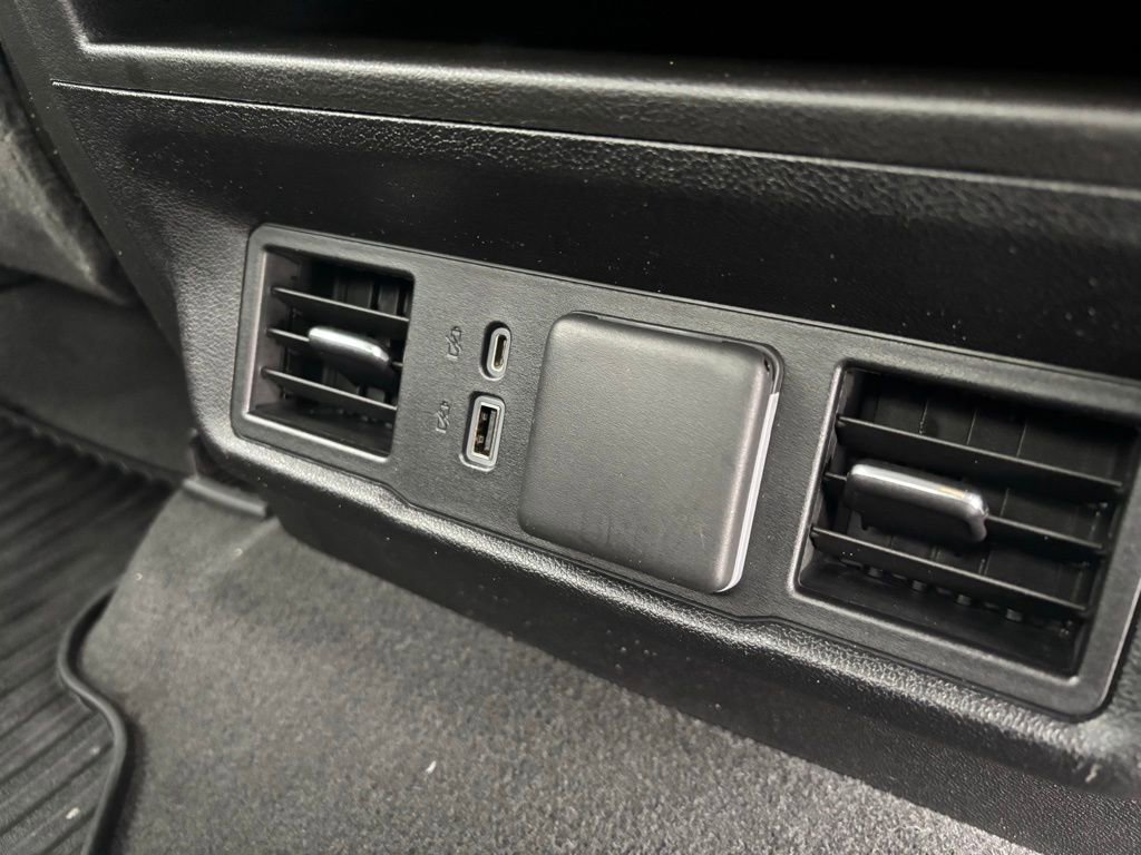 Used 2024 Chevrolet Silverado 1500 LT image 18