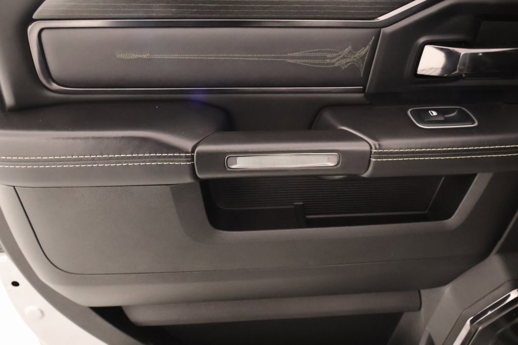 Used 2024 RAM 2500 Limited image 17