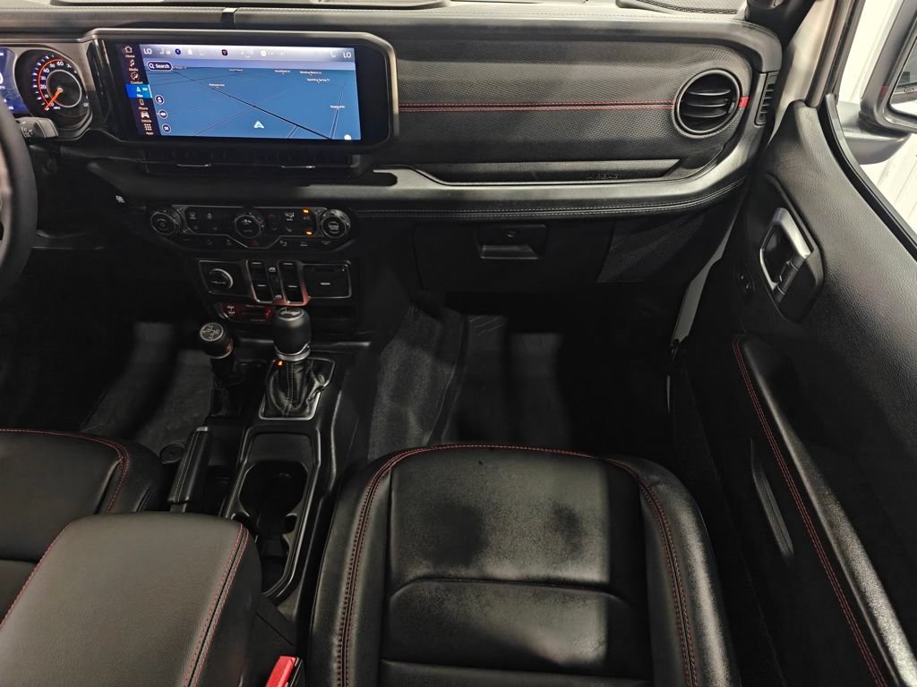 Used 2026 Jeep Wrangler Unlimited Rubicon AWD/4WD image 25