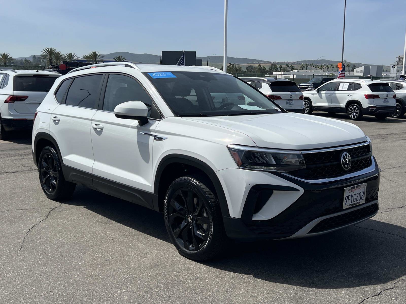 Certified 2023 Volkswagen Taos SE w/ Black Wheel Package image 26