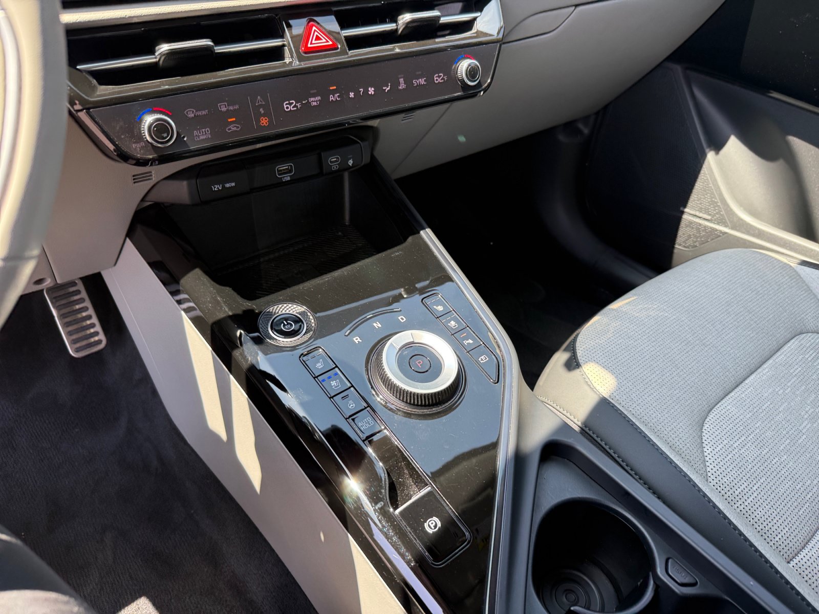Certified 2024 Kia Niro Wave FWD image 13