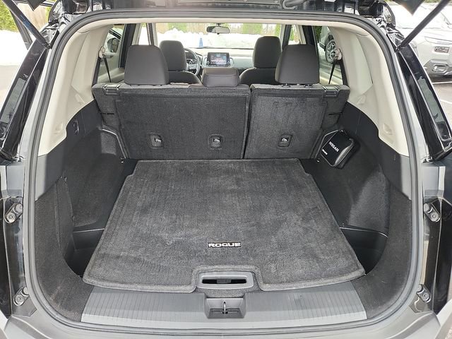 Used 2022 Nissan Rogue SV image 28