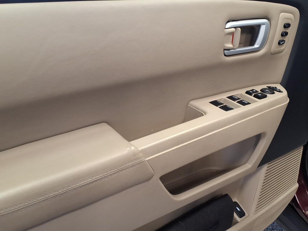 Used 2014 Honda Pilot 4WD Touring w/ RES image 8