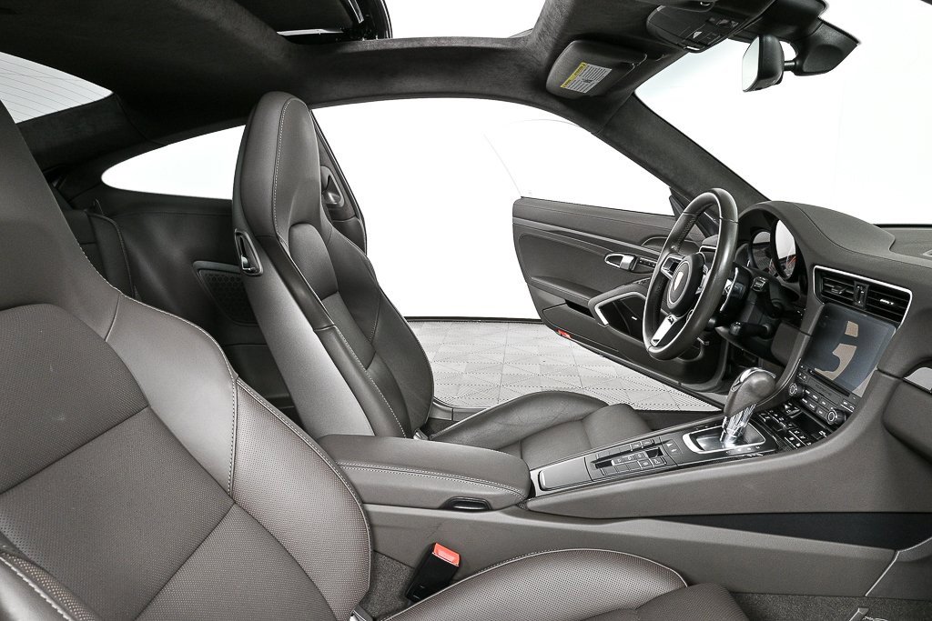 Certified 2017 Porsche 911 Turbo S image 20