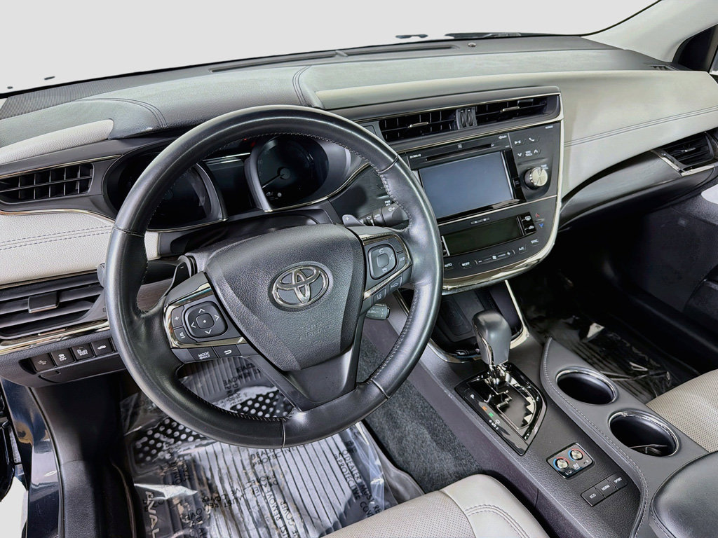 Used 2018 Toyota Avalon Limited w/ All Weather Liner Package FWD image 25