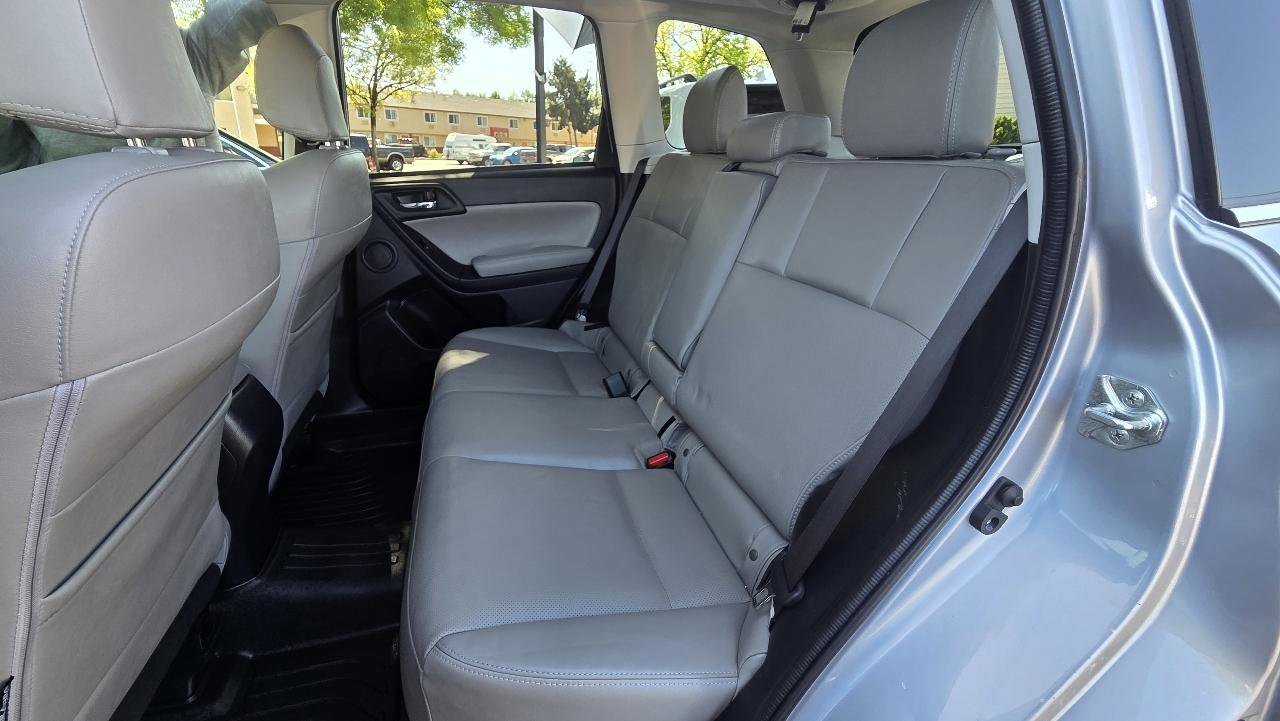 Used 2016 Subaru Forester 2.5i Limited AWD/4WD image 16