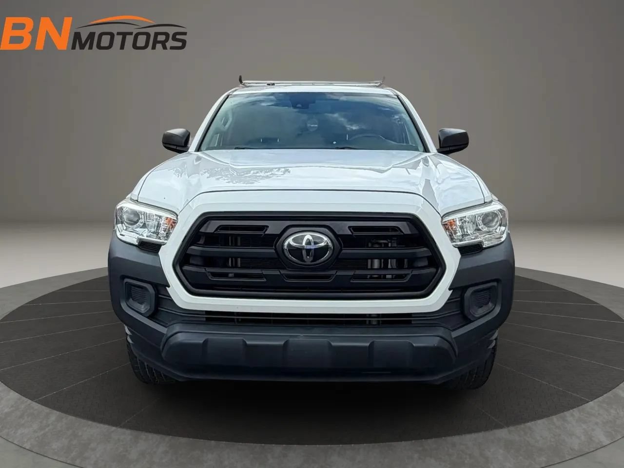 Used 2019 Toyota Tacoma SR RWD image 2