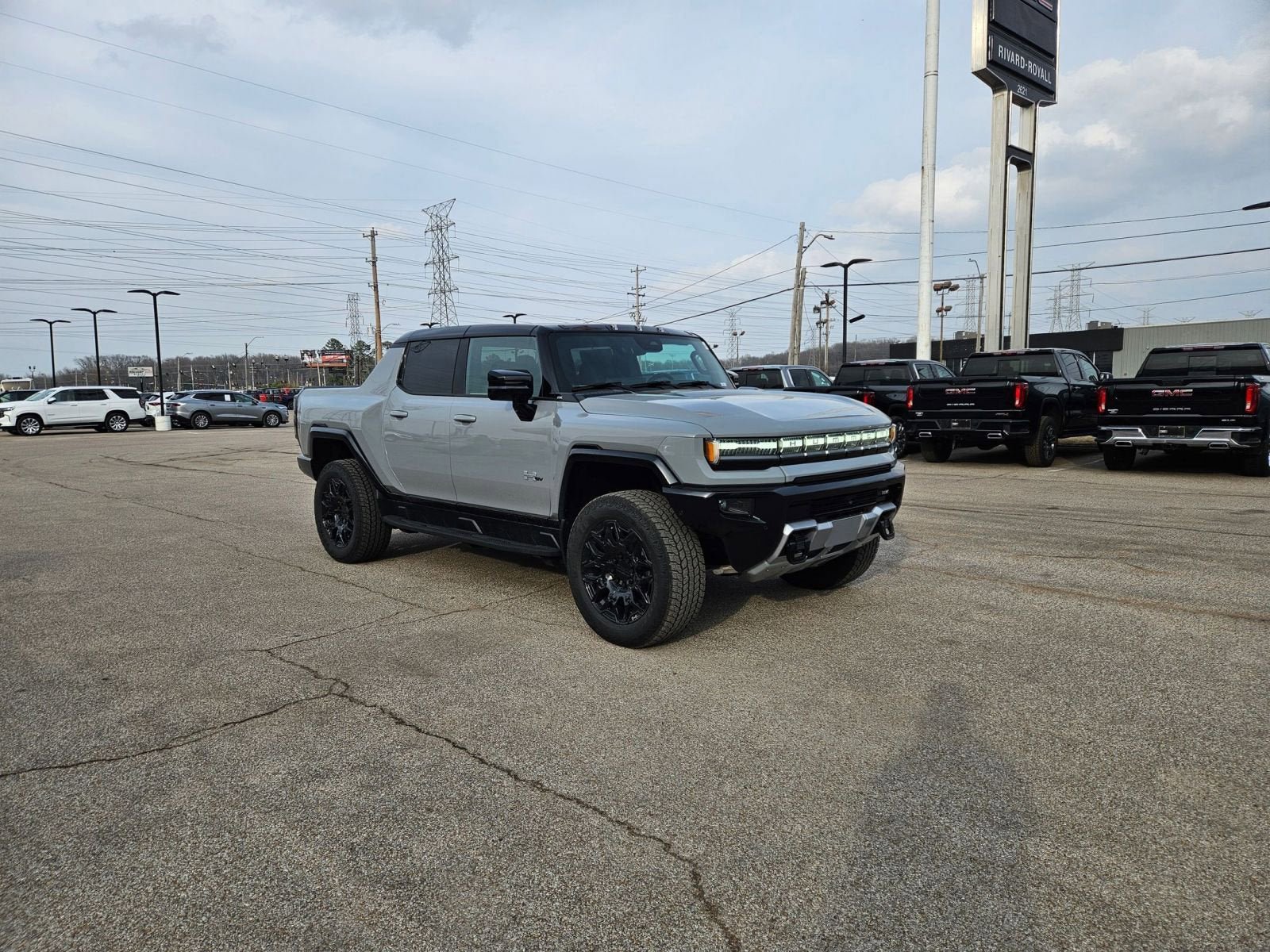 New 2026 GMC Hummer EV 4x4 Crew Cab image 8