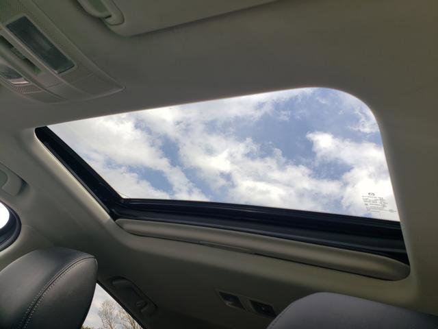 Used 2023 MAZDA CX-9 Touring image 18