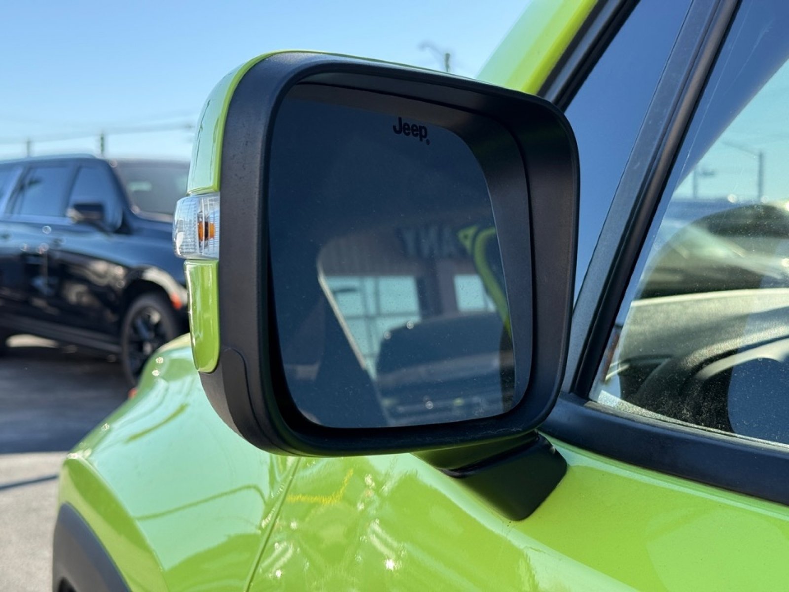 Used 2018 Jeep Renegade Altitude image 34