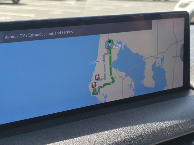 Used 2022 Genesis GV70 2.5T w/ Advanced Package image 11