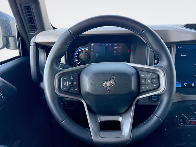 Used 2024 Ford Bronco Wildtrak image 14