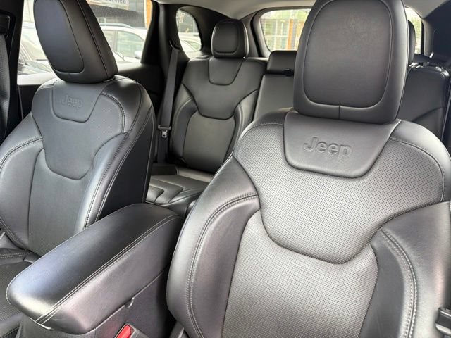 Used 2021 Jeep Cherokee Latitude Lux w/ Comfort/Convenience Group FWD image 24