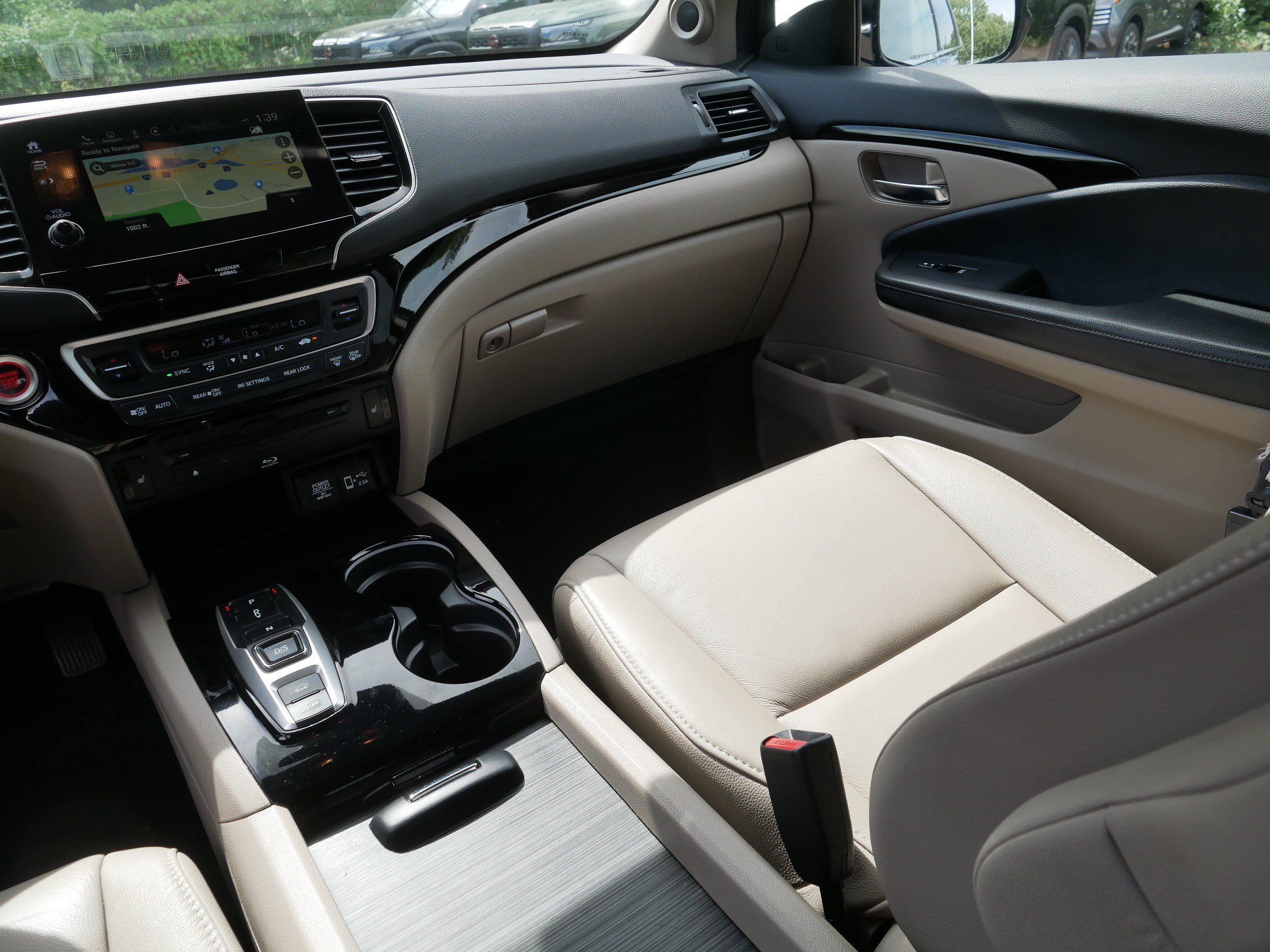 Used 2020 Honda Pilot Touring image 11