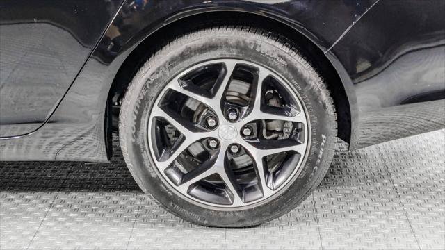 Used 2017 Buick Regal Sport Touring FWD image 27