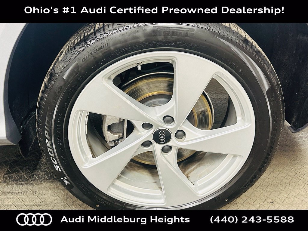 Certified 2025 Audi Q5 Premium AWD/4WD image 34
