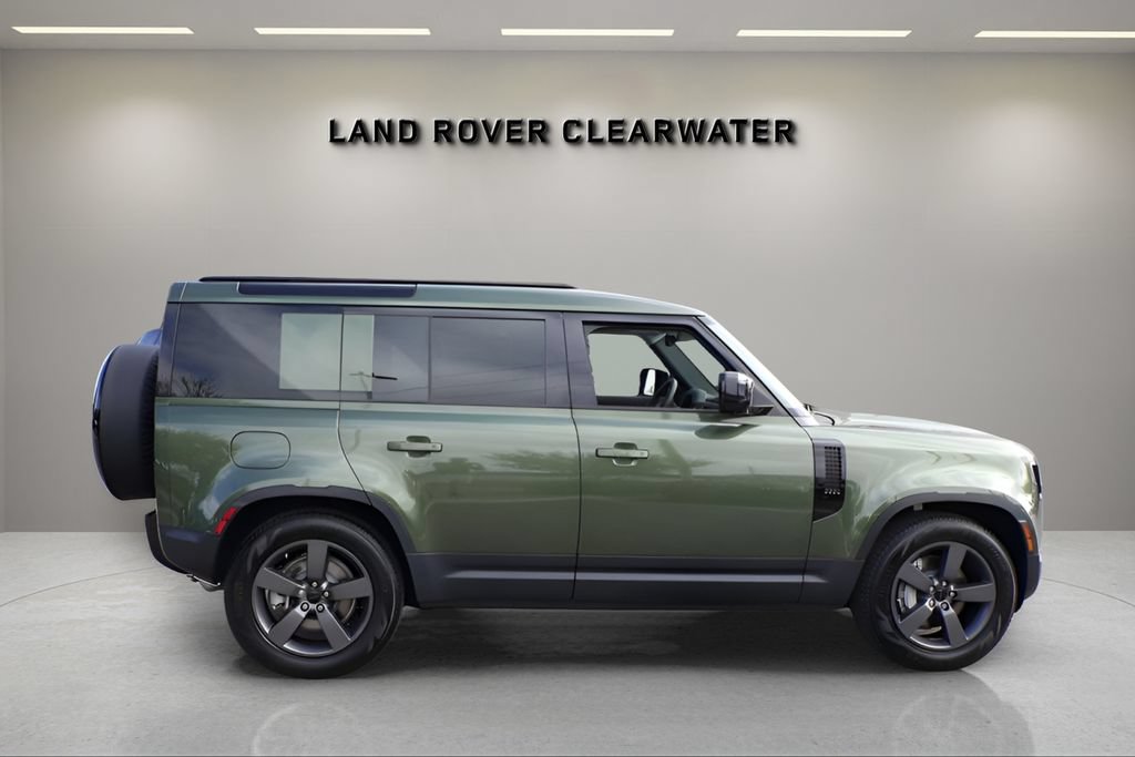 Used 2026 Land Rover Defender 110 S AWD/4WD image 6