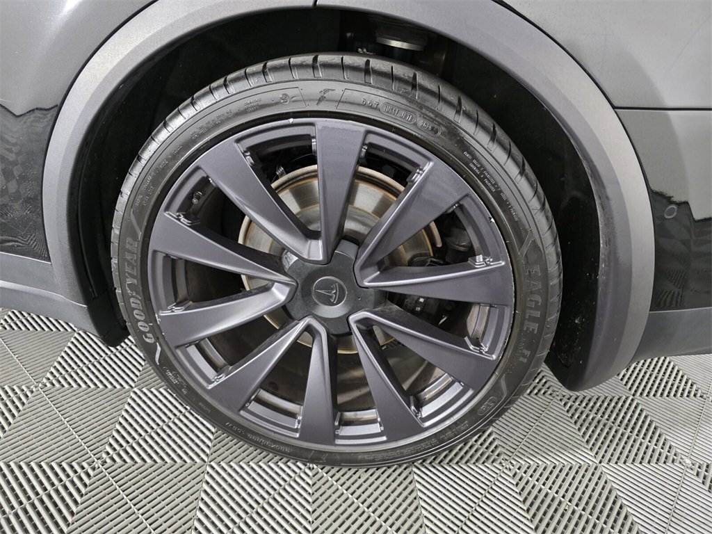 Used 2022 Tesla Model X Plaid image 20