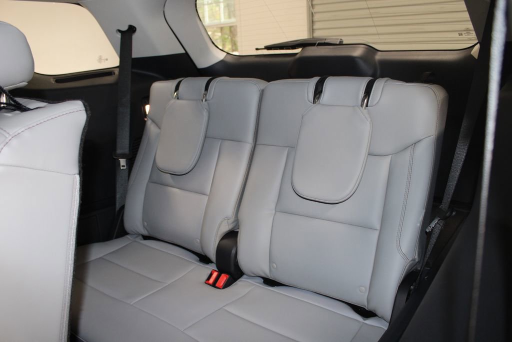 New 2026 Ford Explorer Active RWD image 26