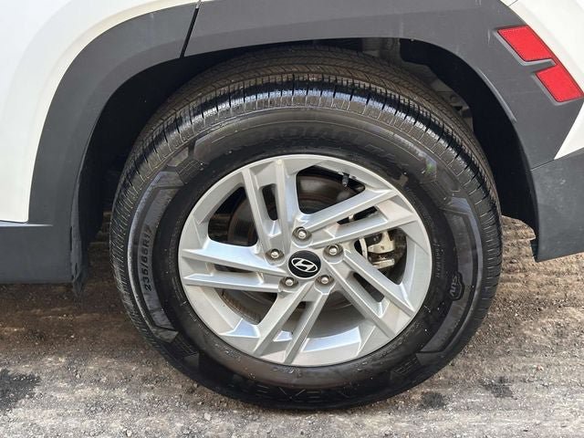 Used 2025 Hyundai Tucson SE AWD/4WD image 16
