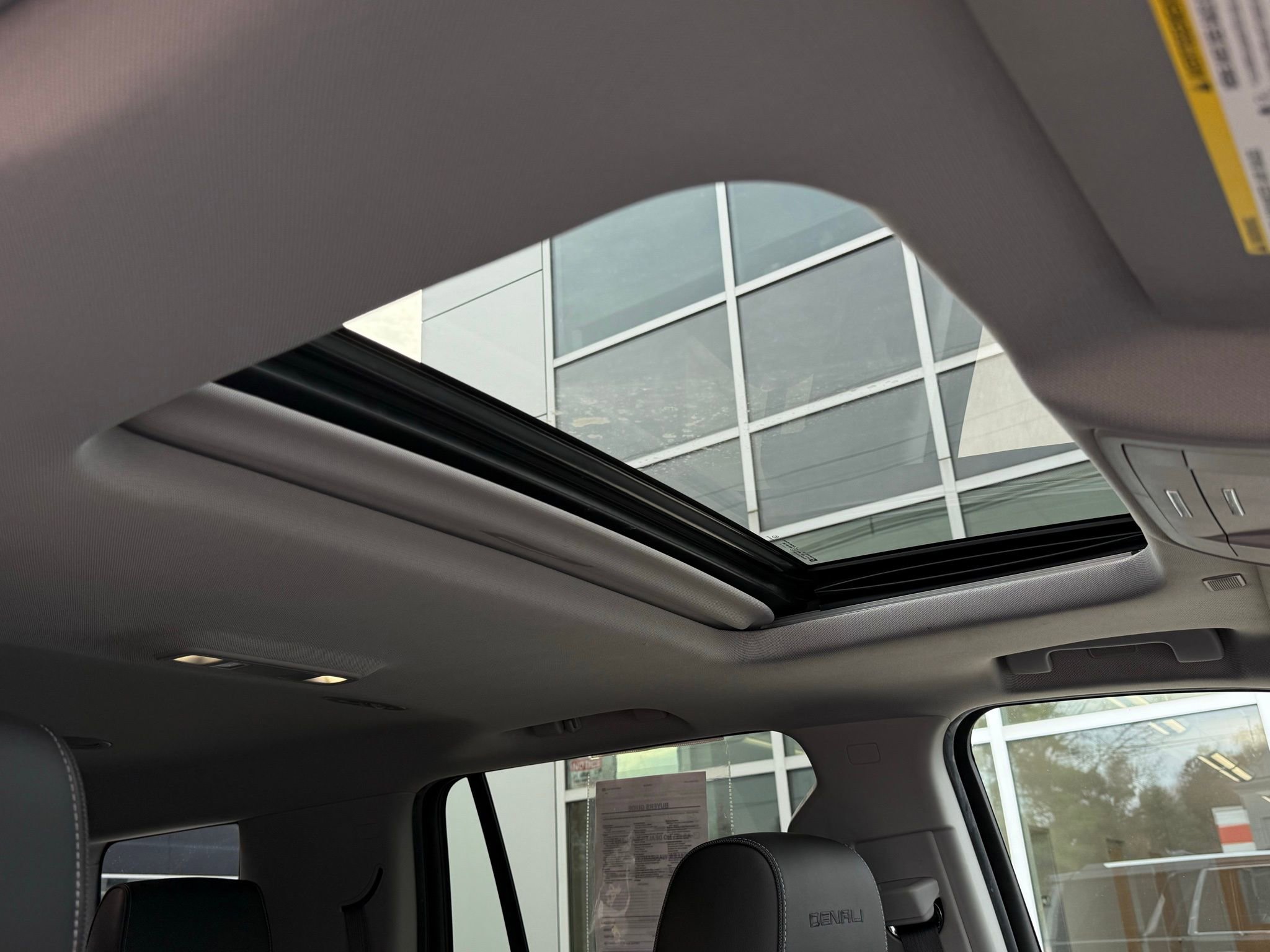 Used 2018 GMC Yukon Denali image 28