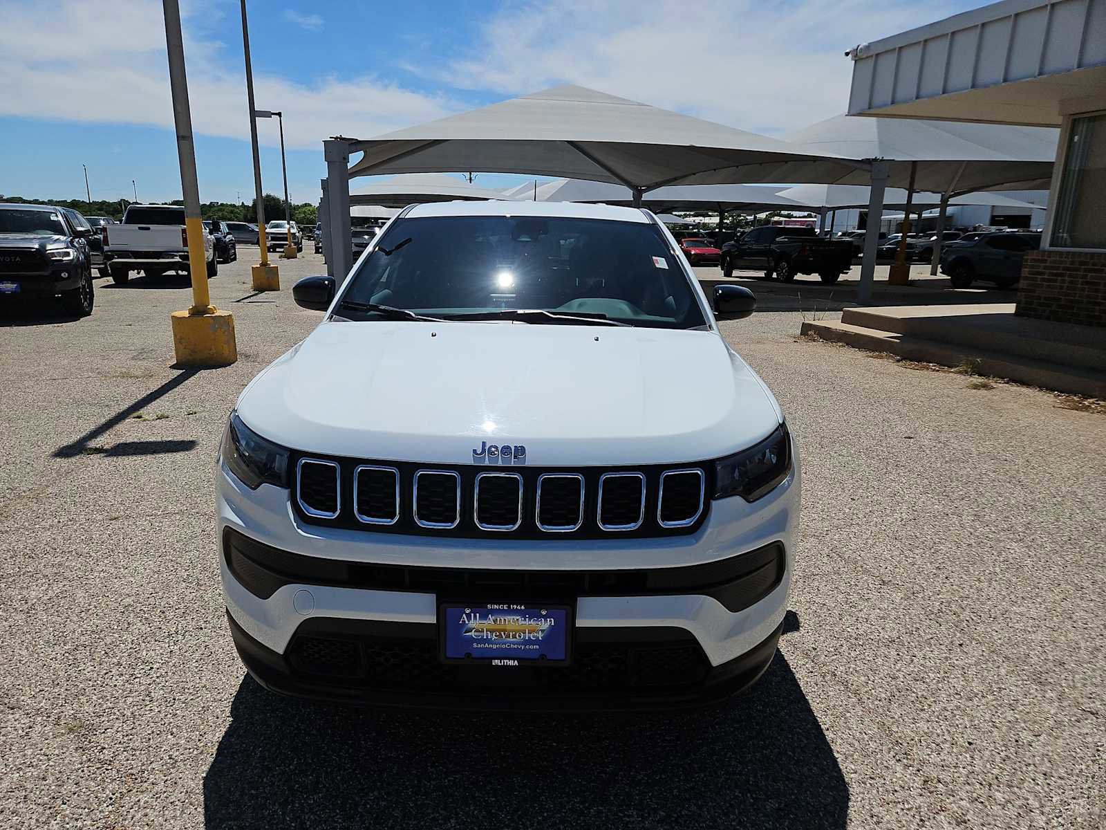 Used 2025 Jeep Compass Sport AWD/4WD image 3