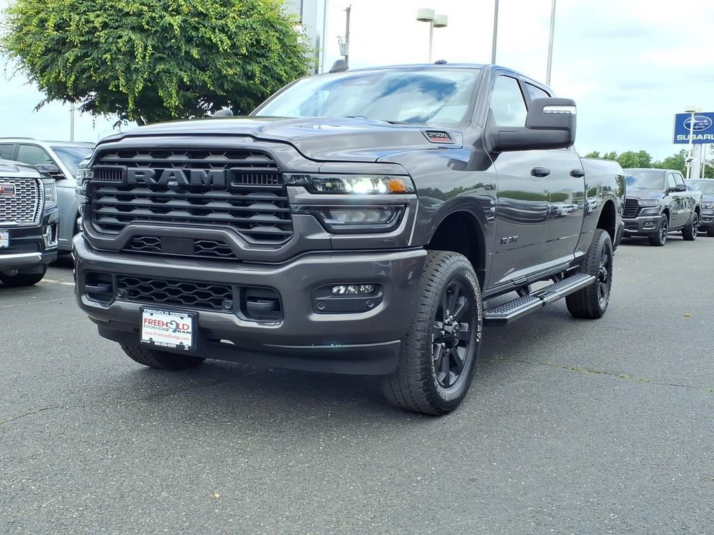 Used 2025 RAM 2500 Big Horn AWD/4WD image 3