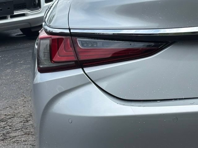 Used 2019 Lexus ES 350 w/ Accessory Package 2 FWD image 11