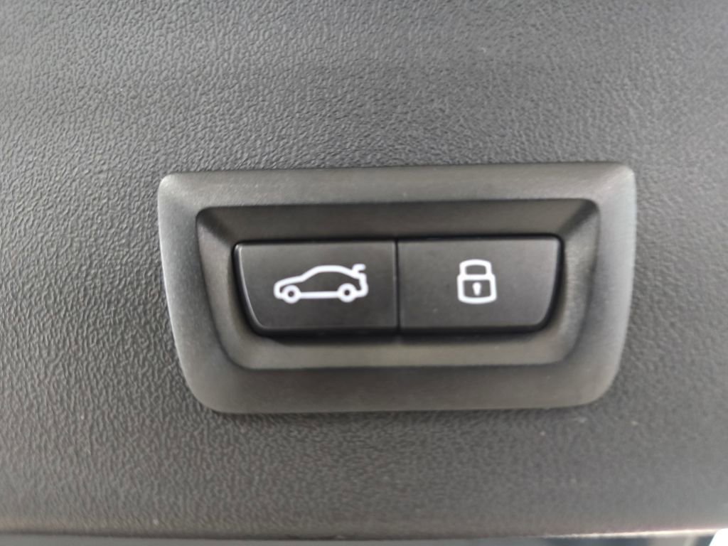 Used 2025 BMW X3 xDrive30i w/ Convenience Package image 31