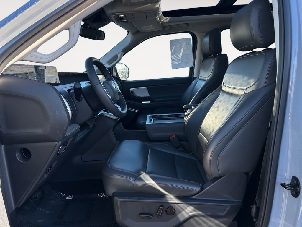 Used 2025 Ford Expedition Max Active image 15