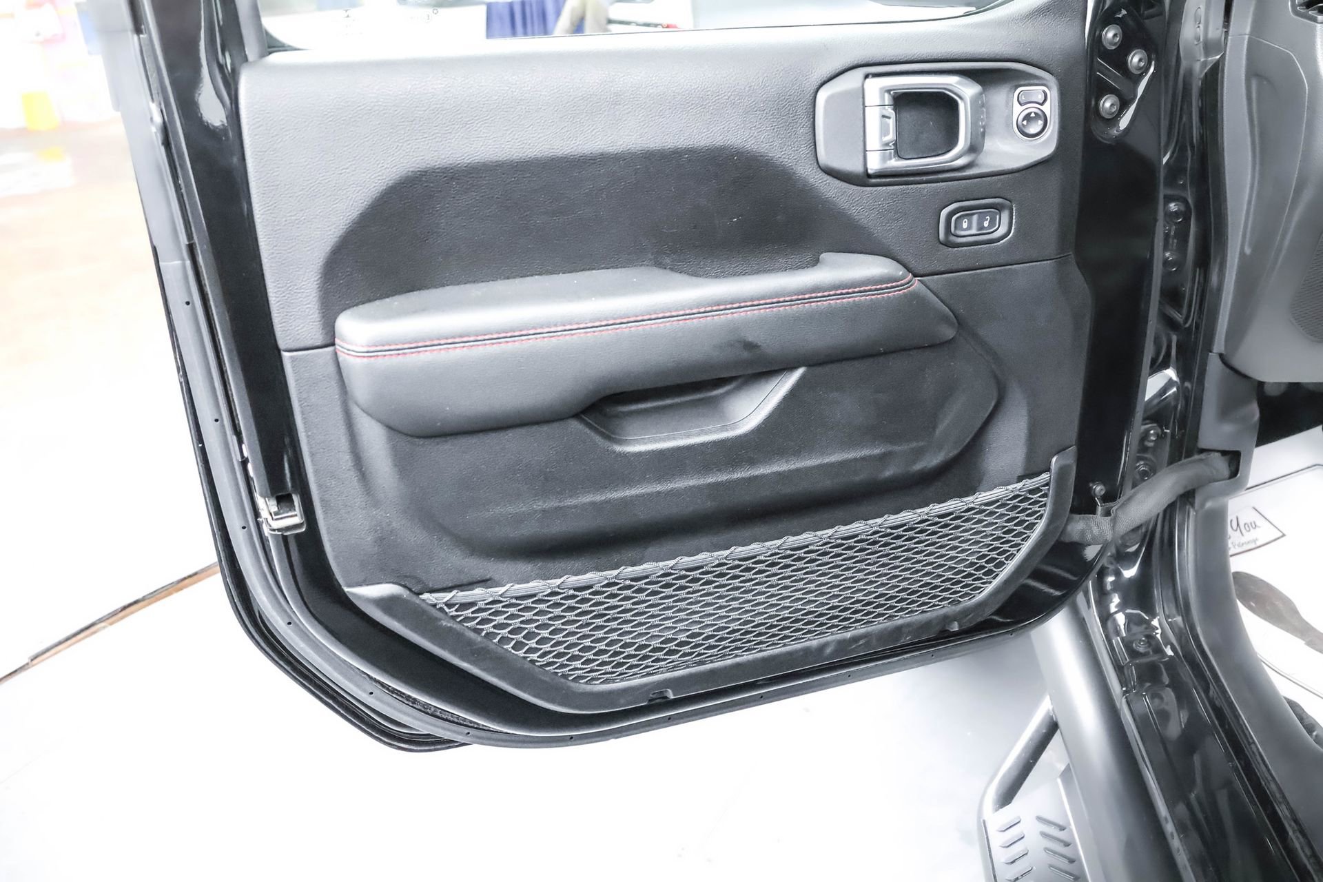 Used 2019 Jeep Wrangler Unlimited Rubicon w/ Dual Top Group image 22