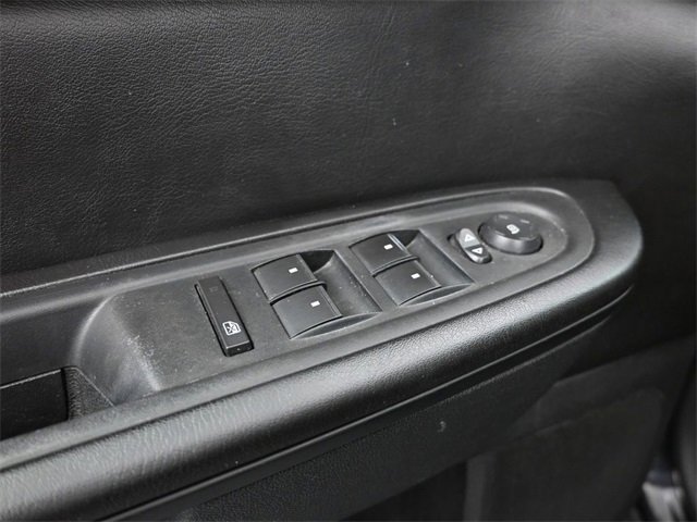 Used 2017 Chevrolet Traverse LT image 20