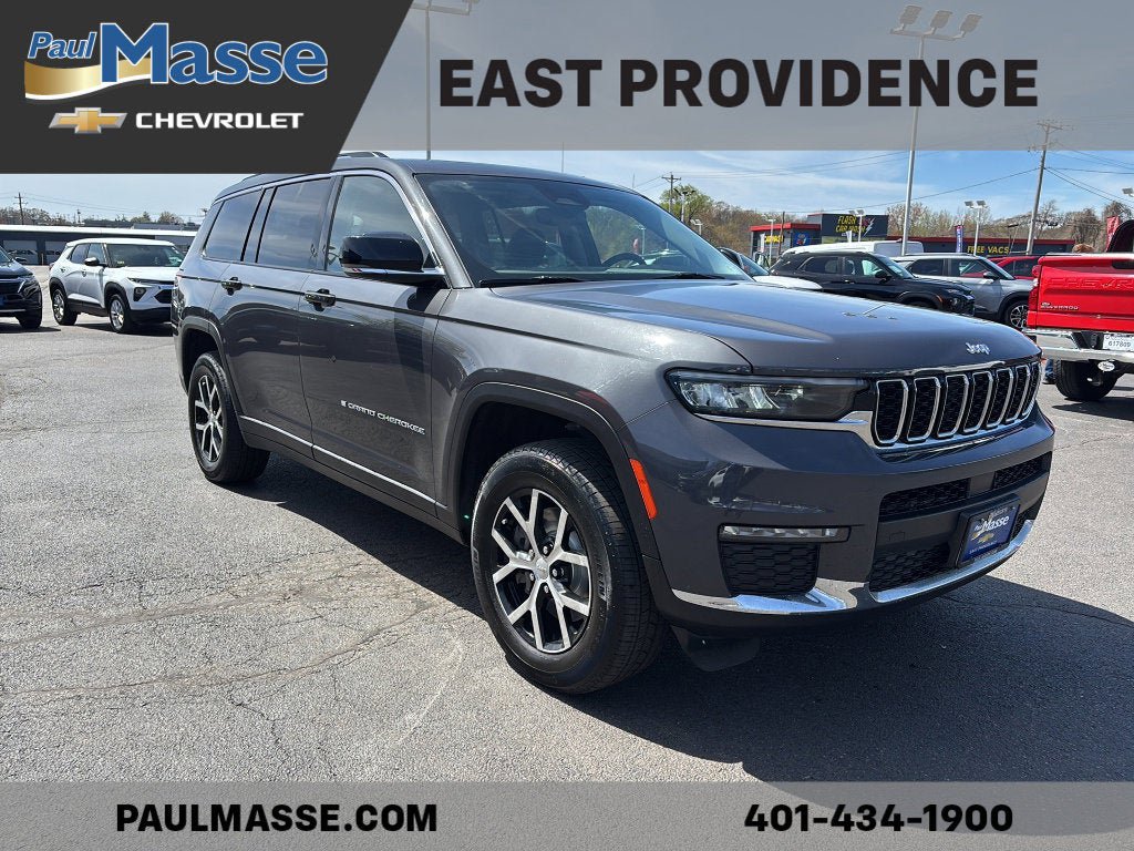 Used 2023 Jeep Grand Cherokee L Limited w/ Trailer Tow Group (B) AWD/4WD image 3