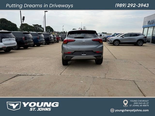 Used 2024 Buick Encore GX Preferred w/ Comfort Package AWD/4WD image 4