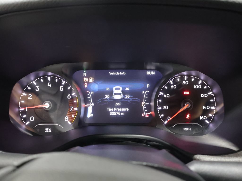 Used 2023 Jeep Compass Latitude AWD/4WD image 41